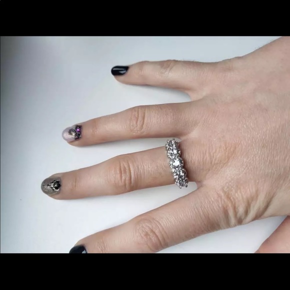 New Luxury Silver CZ  AAA Zircon Crystal ring - Picture 6 of 6